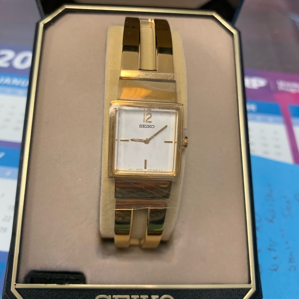 Ladies Seiko Watch